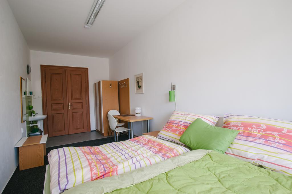 Guest House U Zlateho Jelena Žinkovy Szoba fotó